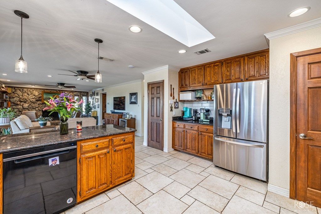 Image 15 of property listing at 60 Loch Lomond Rd, San Angelo, TX 76901