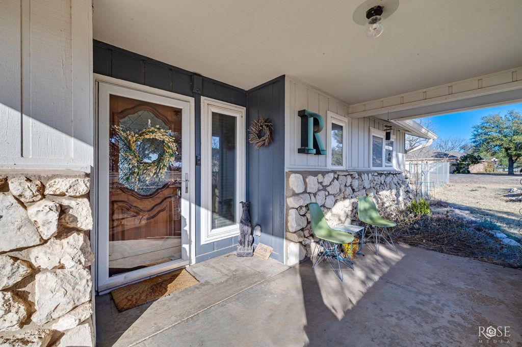 Image 4 of property listing at 60 Loch Lomond Rd, San Angelo, TX 76901