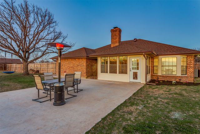 520 Deer Pond Drive, Willow Park, TX 76087