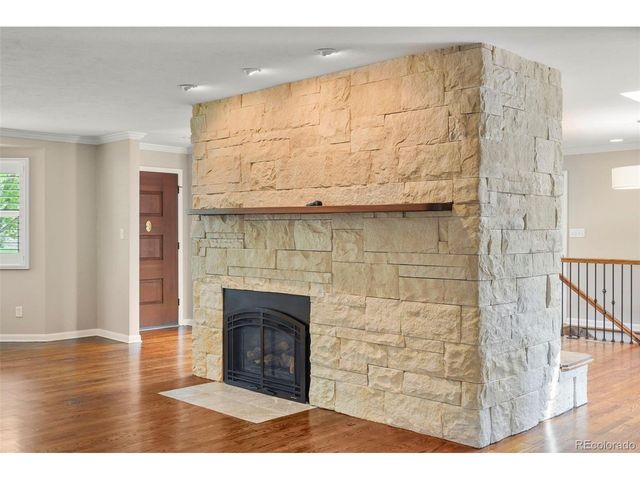 207 Pine Ave, Colorado Springs, CO 80906
