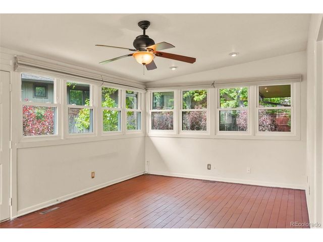 207 Pine Ave, Colorado Springs, CO 80906