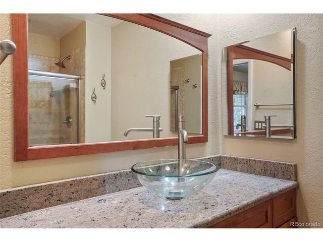 207 Pine Ave, Colorado Springs, CO 80906