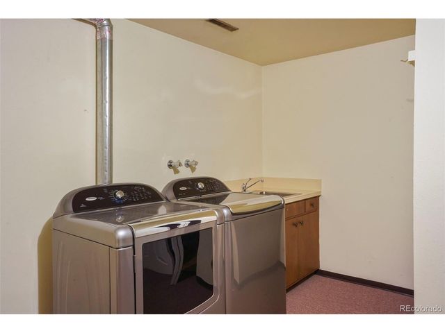 207 Pine Ave, Colorado Springs, CO 80906