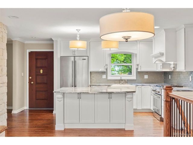 207 Pine Ave, Colorado Springs, CO 80906