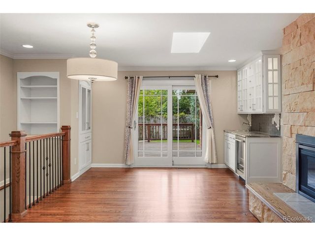 207 Pine Ave, Colorado Springs, CO 80906