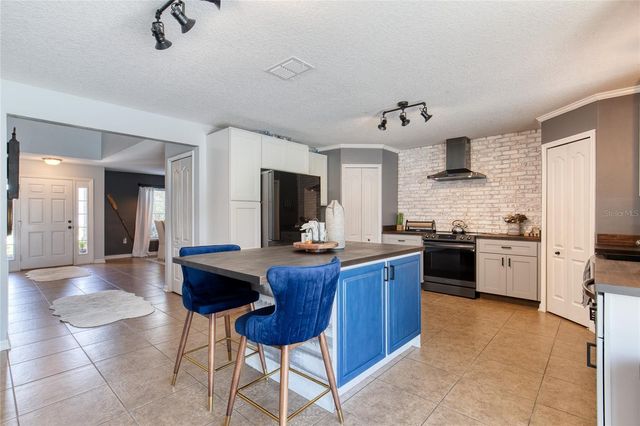 201 UNDERWOOD TRAIL, Palm Coast, FL 32164
