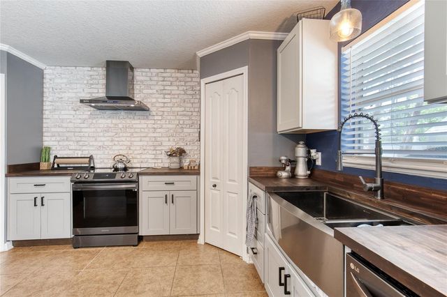 201 UNDERWOOD TRAIL, Palm Coast, FL 32164