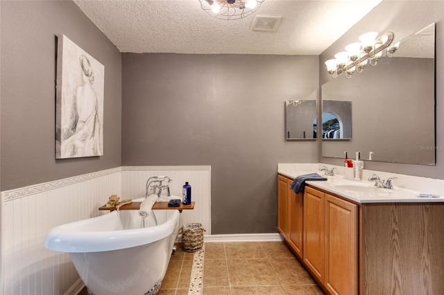 201 UNDERWOOD TRAIL, Palm Coast, FL 32164