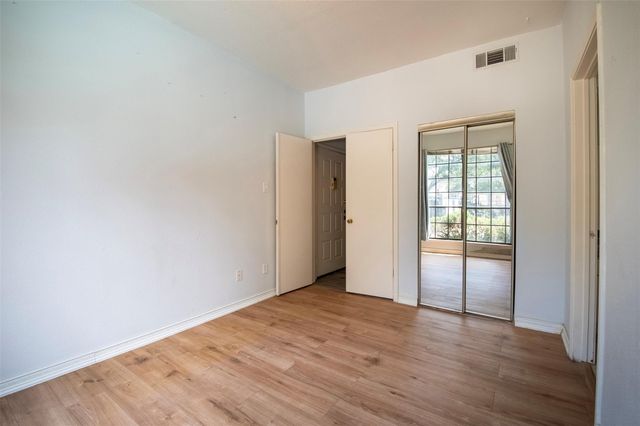 8055 Cambridge Street 101, Houston, TX 77054