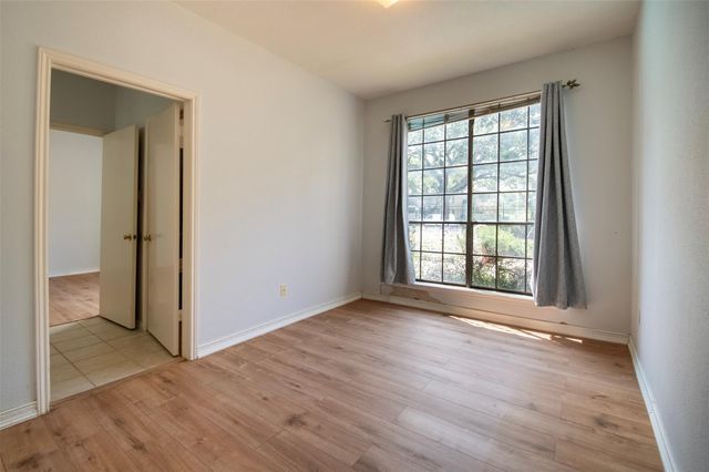 8055 Cambridge Street 101, Houston, TX 77054