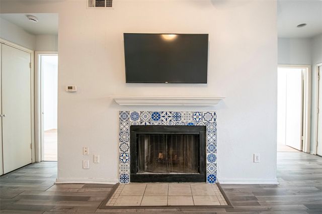8055 Cambridge Street 101, Houston, TX 77054