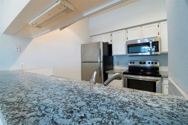 8055 Cambridge Street 101, Houston, TX 77054