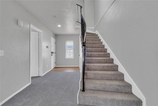 11329 N May Avenue, Oklahoma City, OK 73120