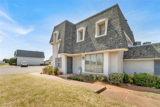 11329 N May Avenue, Oklahoma City, OK 73120