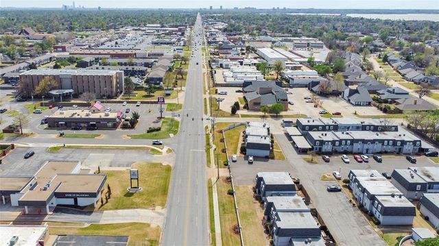 11329 N May Avenue, Oklahoma City, OK 73120