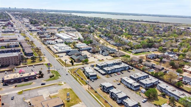 11329 N May Avenue, Oklahoma City, OK 73120