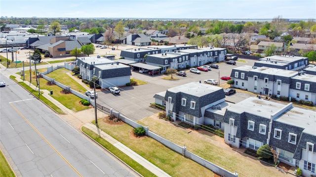 11329 N May Avenue, Oklahoma City, OK 73120