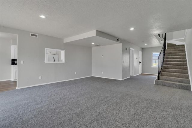 11329 N May Avenue, Oklahoma City, OK 73120