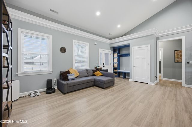 206 Pleasant Drive, Elizabeth City, NC 27909