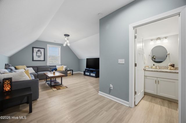 206 Pleasant Drive, Elizabeth City, NC 27909