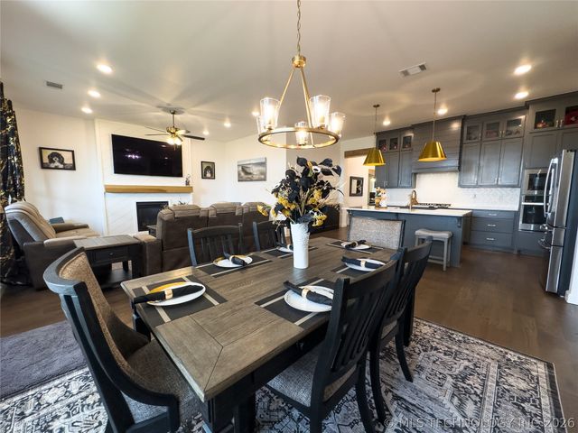 16174 S 89th East Avenue, Bixby, OK 74008
