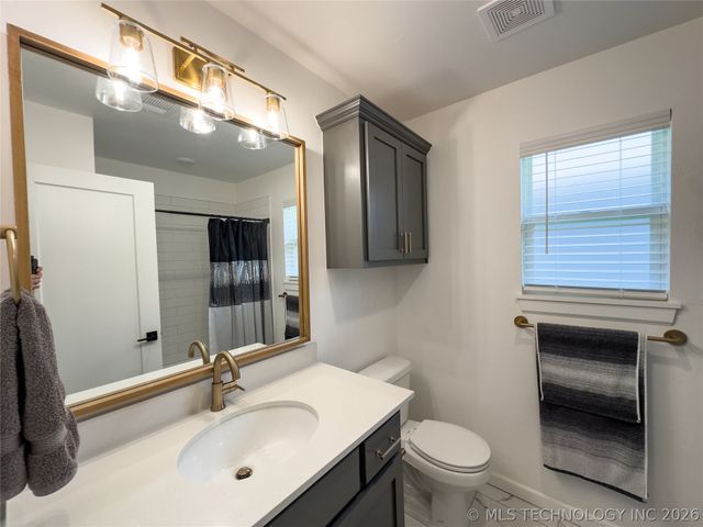 16174 S 89th East Avenue, Bixby, OK 74008