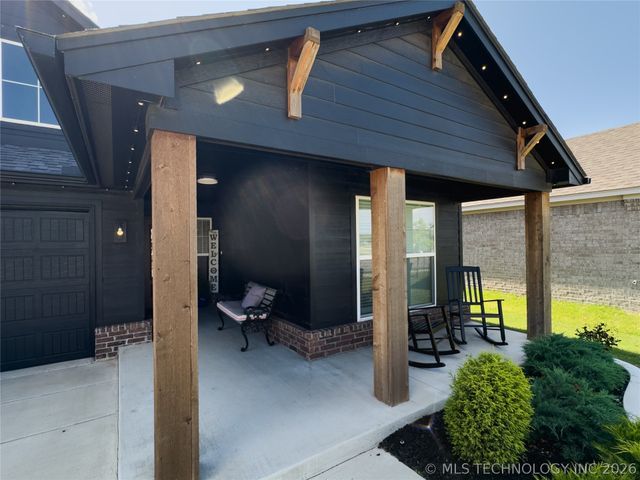 16174 S 89th East Avenue, Bixby, OK 74008