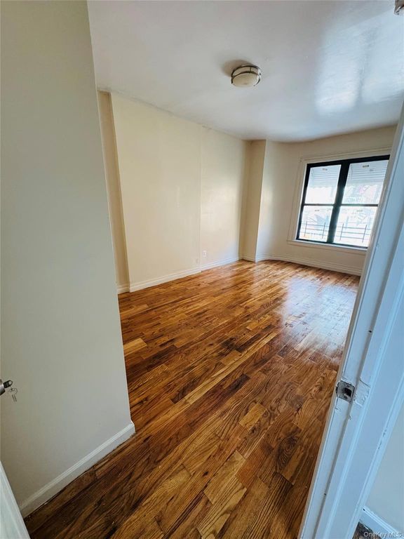 342 E 194th Street, Bronx, NY 10458 — photo 4