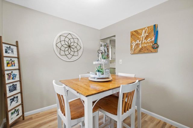 6830 W Plainfield AVENUE, Greenfield, WI 53220