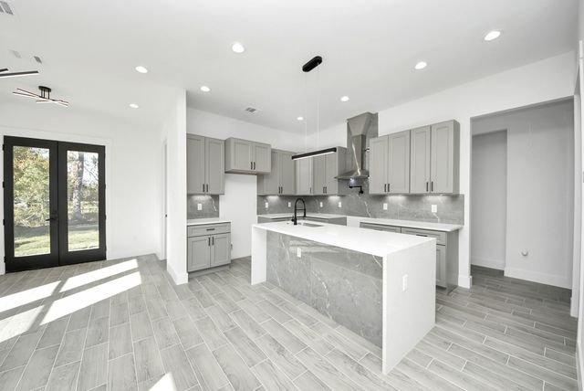 316 E Oakdale Street, Dayton, TX 77535