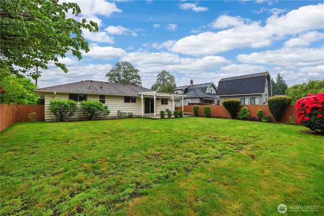 314 14th Street SW, Puyallup, WA 98371