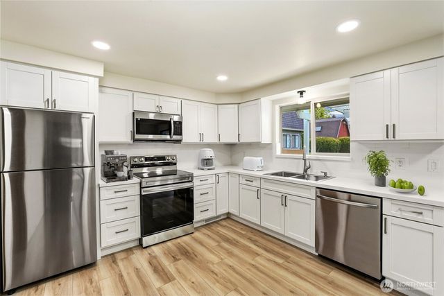 314 14th Street SW, Puyallup, WA 98371
