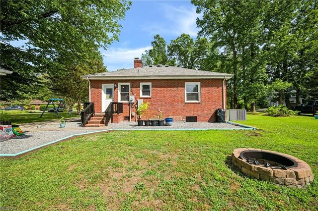 2204 Battery Park RD, Chesapeake, VA 23323