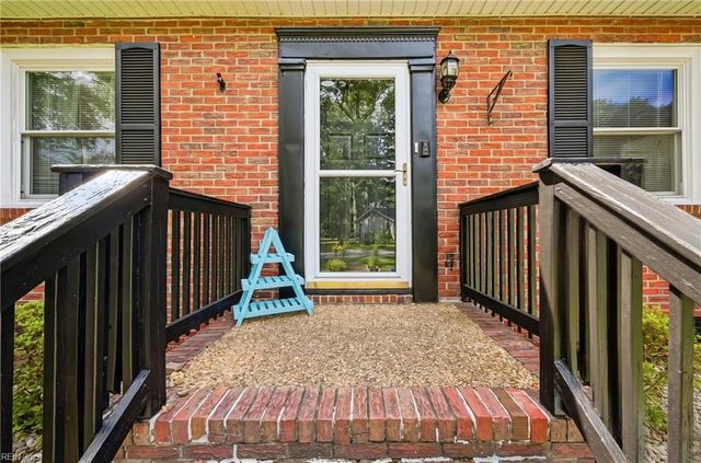 2204 Battery Park RD, Chesapeake, VA 23323