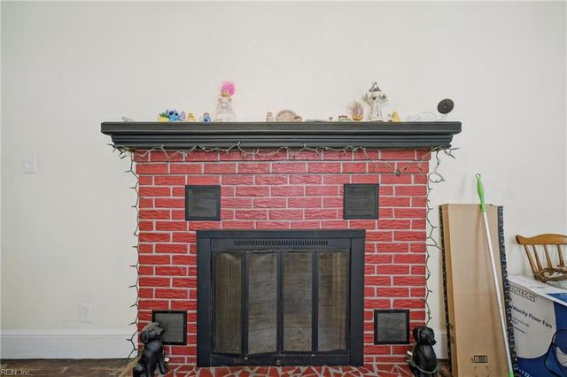 2204 Battery Park RD, Chesapeake, VA 23323