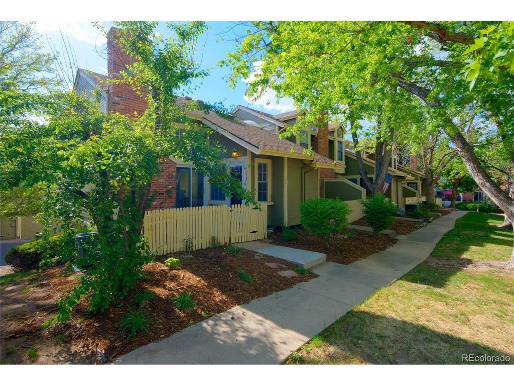 2020 S Hannibal Way F, Aurora, CO 80013
