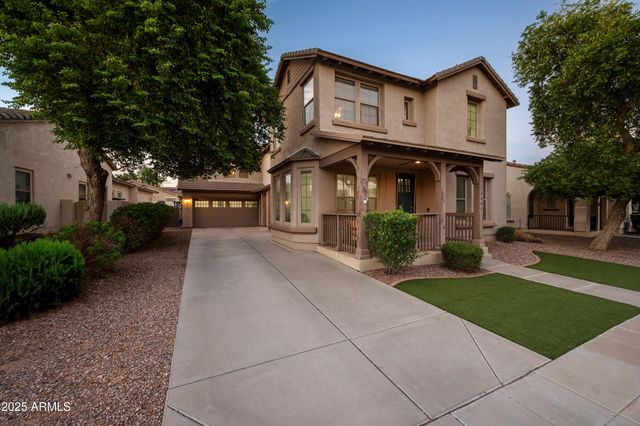 15402 W OLD OAK Lane, Surprise, AZ 85379
