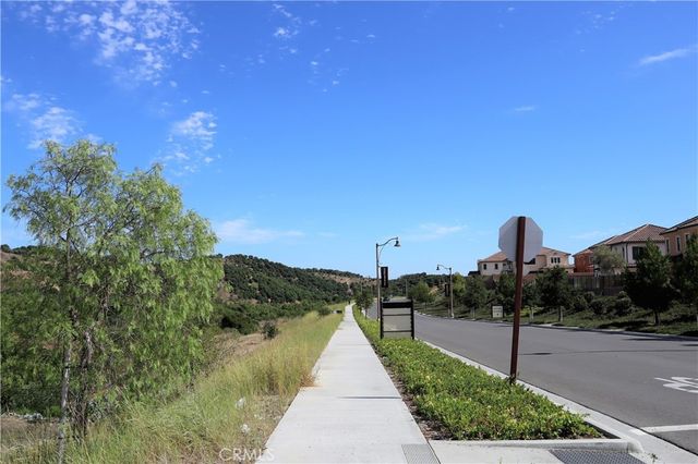 123 Toretta, Irvine, CA 92602