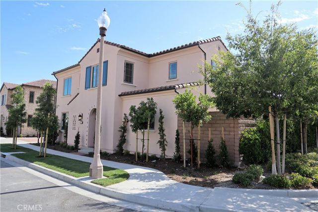 123 Toretta, Irvine, CA 92602