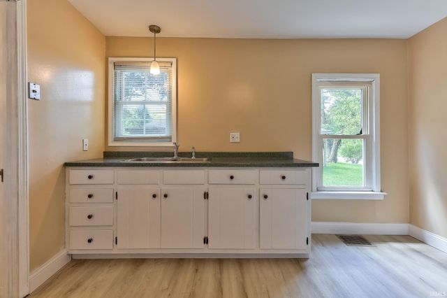 2809 Grove Street, Evansville, IN 47710
