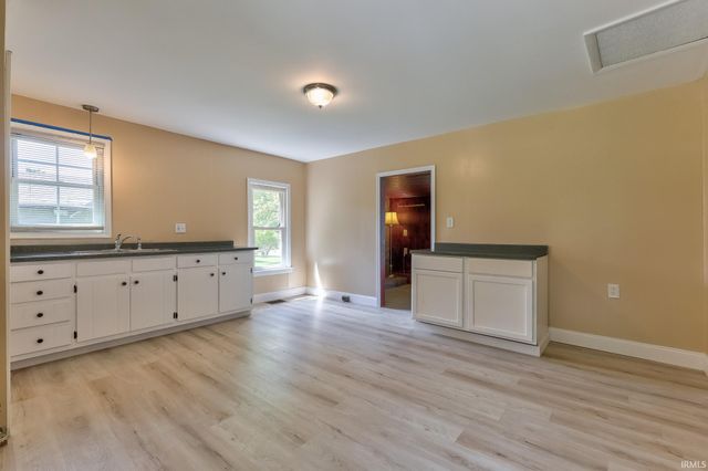 2809 Grove Street, Evansville, IN 47710