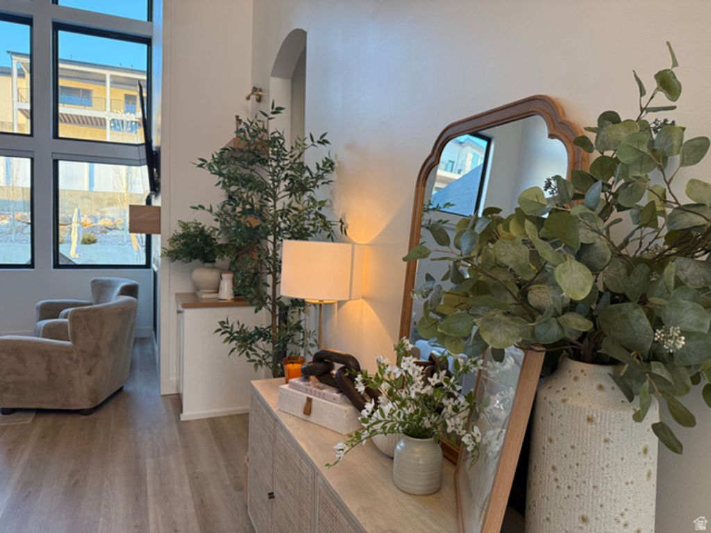 Image 9 of property listing at 1276 W FALLOW WAY #76, Pleasant View, UT 84414