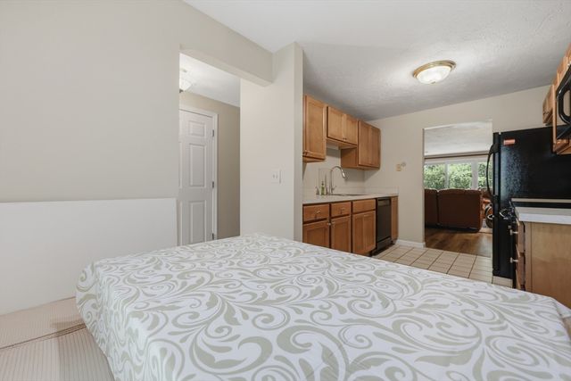 200 Ridgefield Circle 200A, Clinton, MA 01510