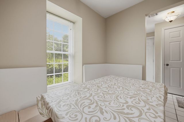 200 Ridgefield Circle 200A, Clinton, MA 01510