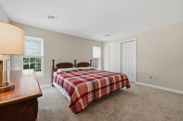 200 Ridgefield Circle 200A, Clinton, MA 01510