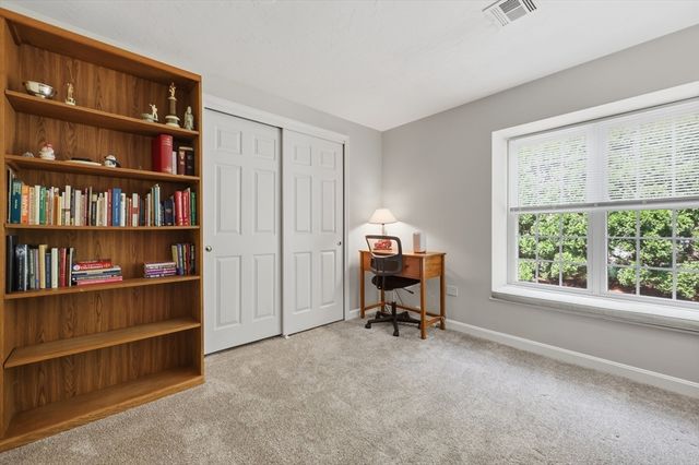 200 Ridgefield Circle 200A, Clinton, MA 01510