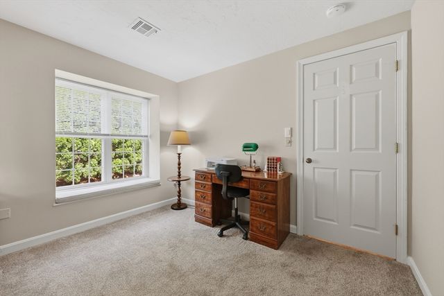 200 Ridgefield Circle 200A, Clinton, MA 01510