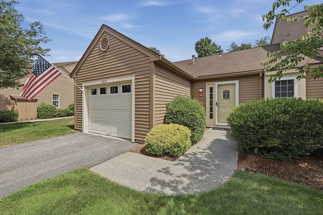 200 Ridgefield Circle 200A, Clinton, MA 01510