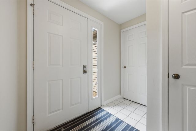 200 Ridgefield Circle 200A, Clinton, MA 01510