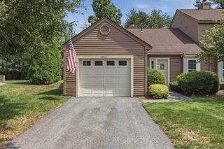 200 Ridgefield Circle 200A, Clinton, MA 01510